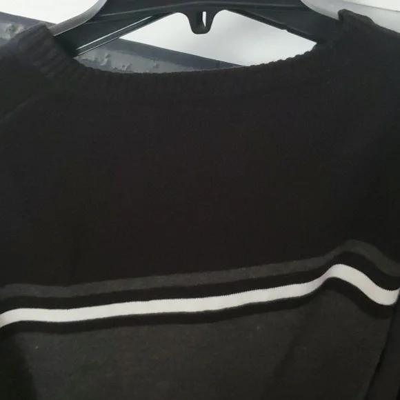 U.S. Polo Assn. Sweater - Picture 8 of 9